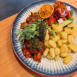 Hiszpańska potrawka z piersi kurczaka